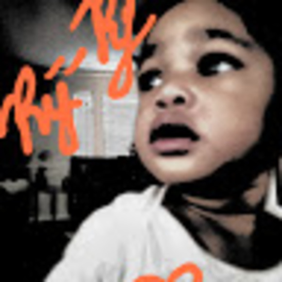 Meet your Posher, Kristal - Picture 1 of 1